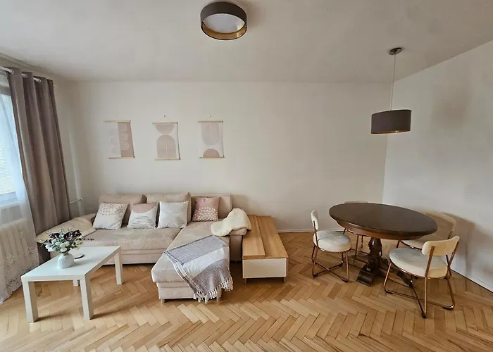 Appartamento Cozy 3-room In Old Town *